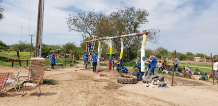 Servi-proyecto en la Escuela Básica N°5832 Paratodo