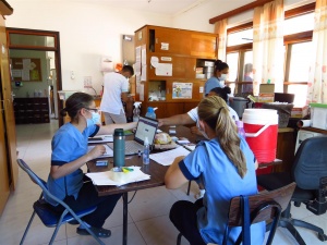 Campaña de inmunización contra el COVID-19 en el Sanatorio Yalve Sanga