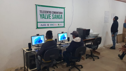 Hoy se inauguró el Telecentro de Comunicación en Yalve Sanga. 