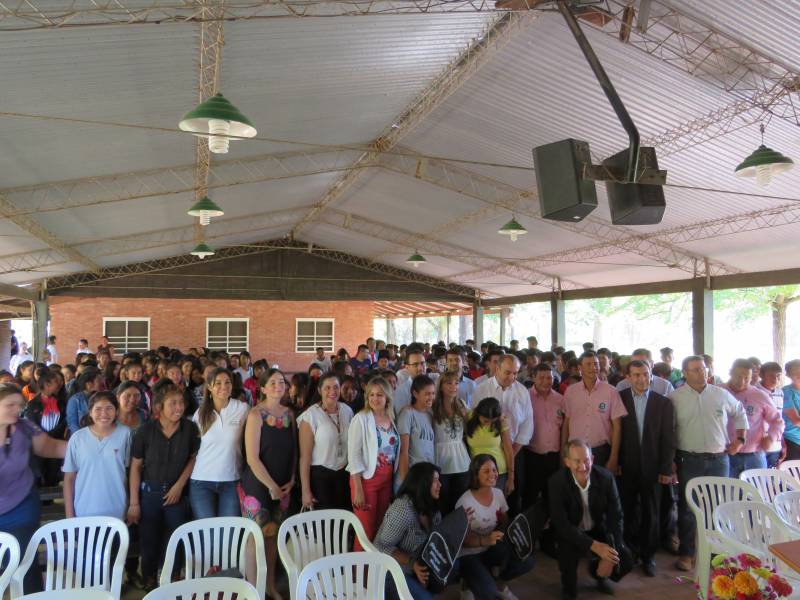 Visita gubernamental en Yalve Sanga