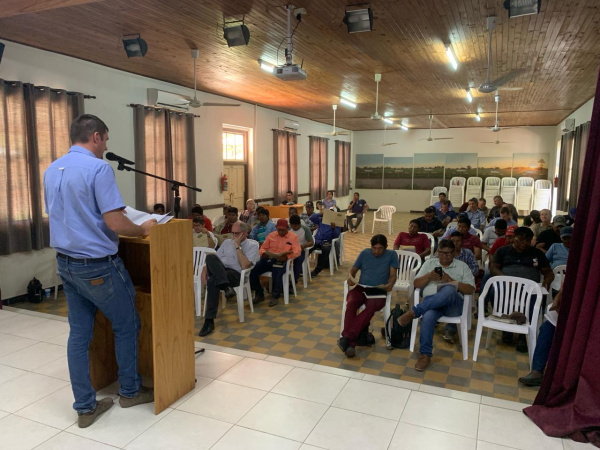 Asamblea de FIDA en el auditorio de la ASCIM
