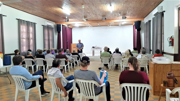La ASCIM recibió visita de adultos mayores de la colonia Neuland